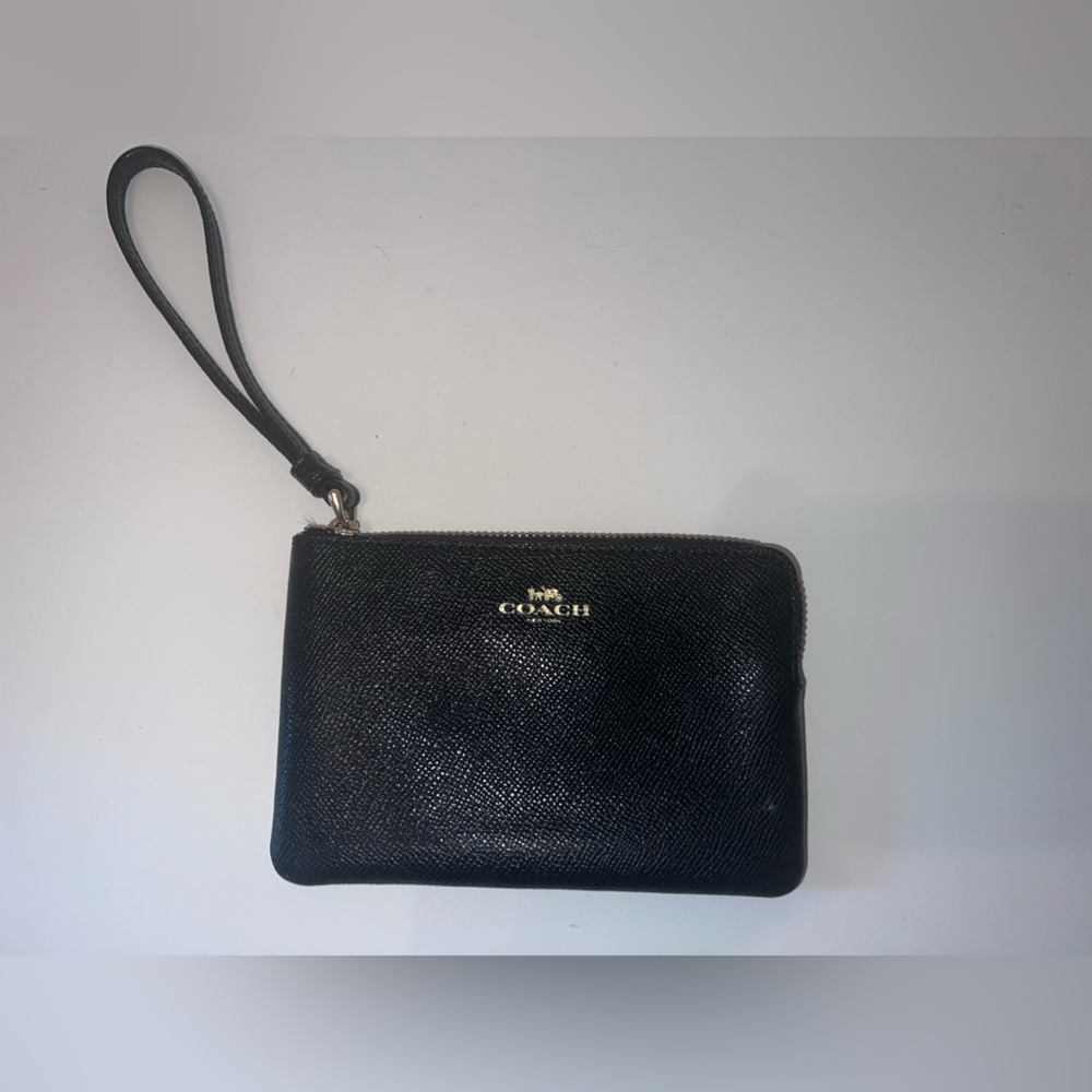 COACH Black Zippered Wallet